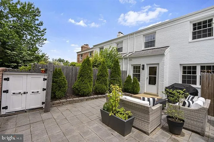 6707 Melrose Dr — Photo 28