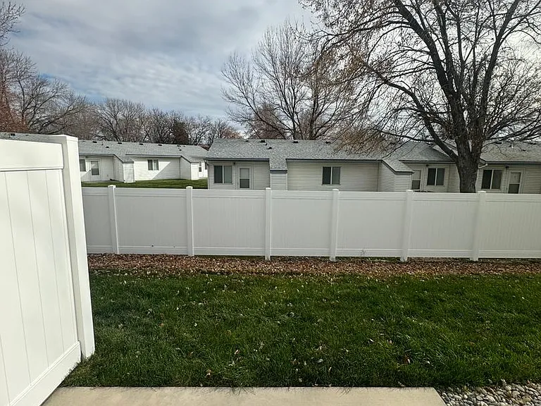 845 Golden Bear Ln — Photo 16