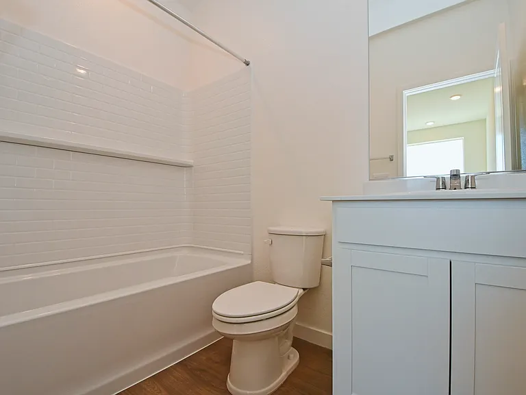 1018 Middle Gate Rd — Photo 15