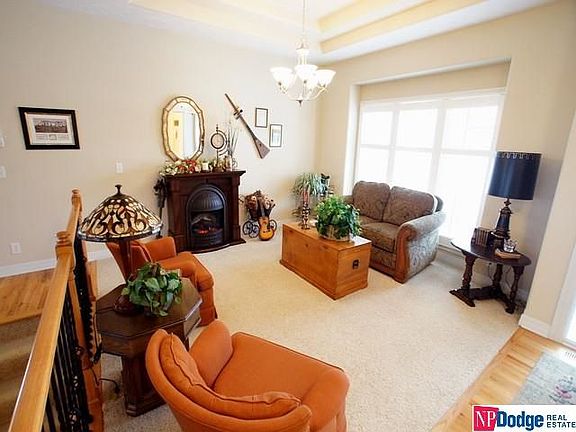 5th image of 122 Oakmont Dr