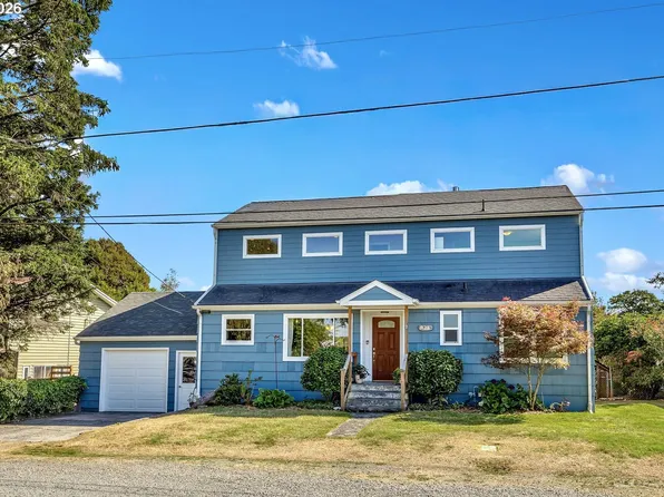 821 14th Ave, Seaside, OR 97138