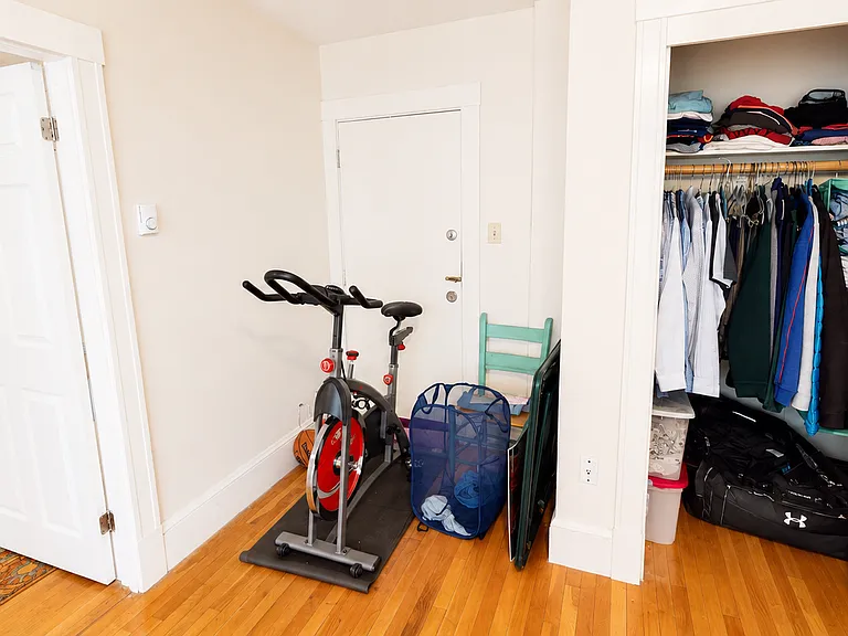 402B Highland Ave #24 — Photo 3