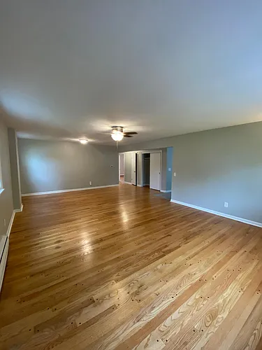 206 Oak St #1 Photo 1