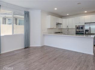 22 Willow Way, Lake Forest, CA 92630