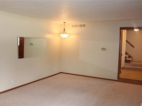 4th image of 1322 Northwestern Ave