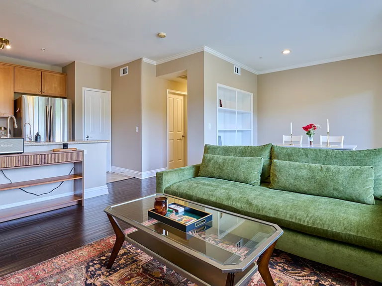 22681 Oakgrove — Photo 3