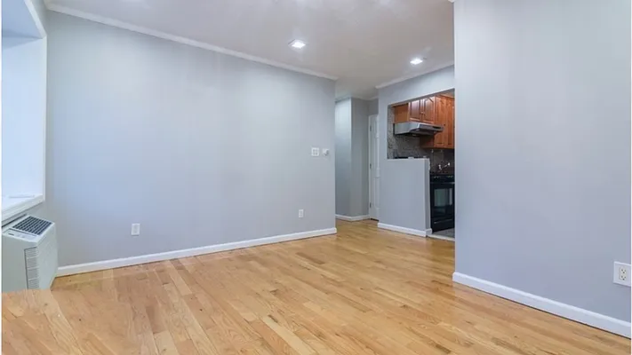 Rented by Nooklyn NYC LLC | media 27