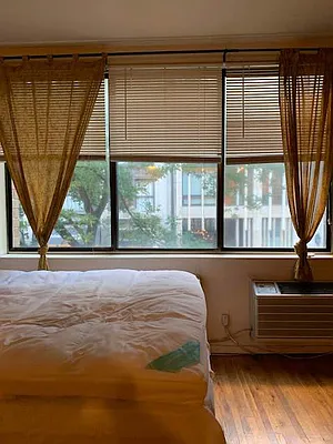 Rented by Compass | media 22