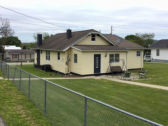 2nd image of 364 Cole Ave