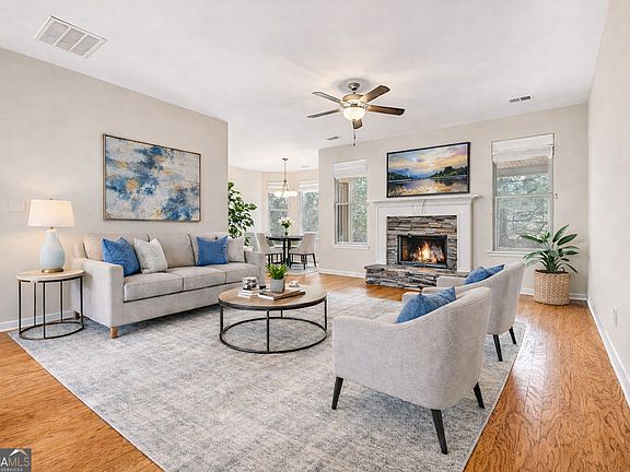5th image of 263 Forrest Dr