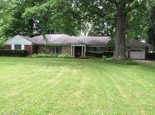915 S Court St, Medina, OH