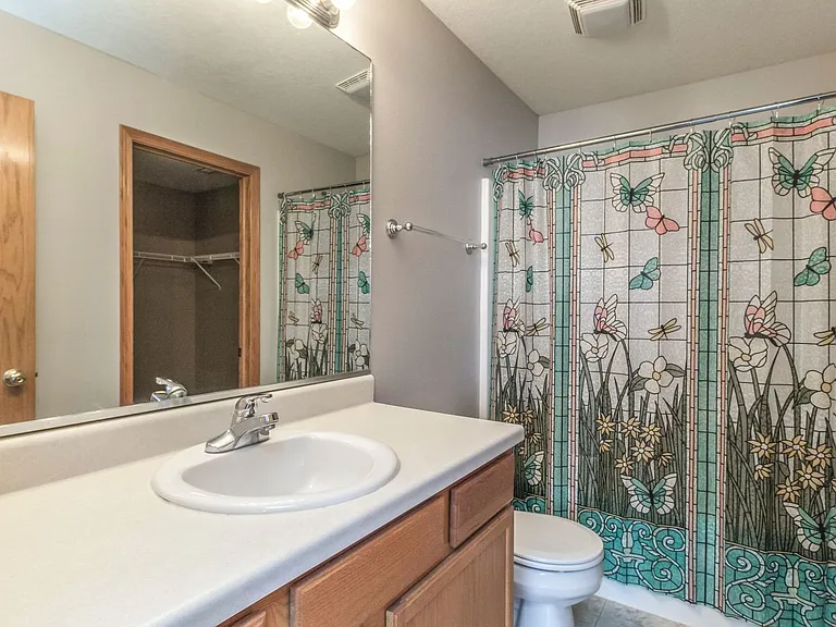 340 NE Carefree Ln — Photo 13