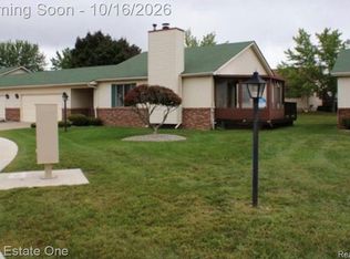 1432 Grant Ct #10, Lapeer, MI 48446