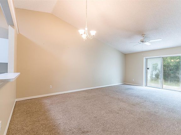 4th image of 15 Bunker View Dr #A