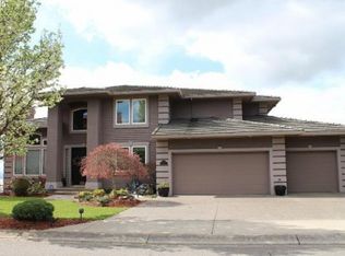 8124 NW Blue Pointe Ln, Portland, OR 97229