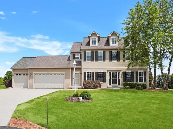 W348N5840 Snapdragon COURT, Oconomowoc, WI 53066