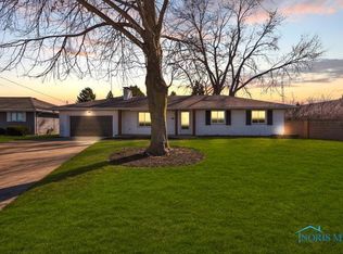 5220 Ottawa River Rd, Toledo, OH 43611