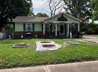 421 S 8th St, West Memphis, AR 72301