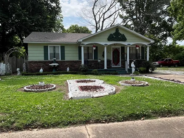 421 S 8th St, West Memphis, AR 72301