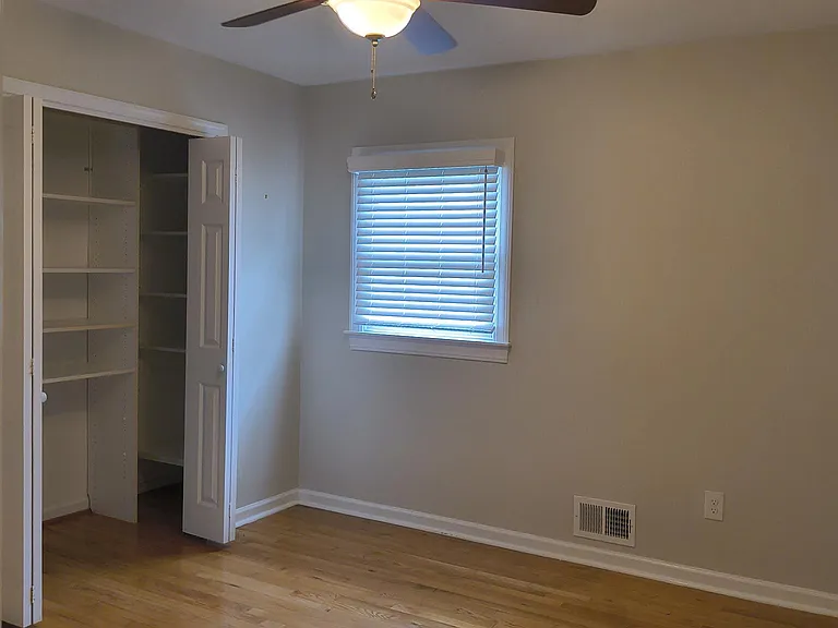 307 Jade Ct NW — Photo 18