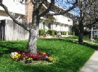 17 Quay Ct APT 6, Sacramento, CA 95831
