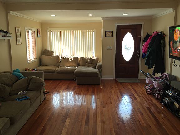 2nd image of 414 Beach 123rd St