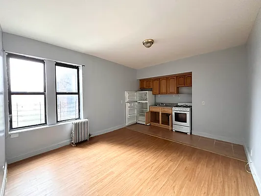 Rented by Premier One Realty LLC | media 1