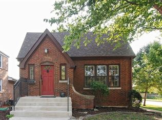 825 Portsmouth Ave, Westchester, IL 60154