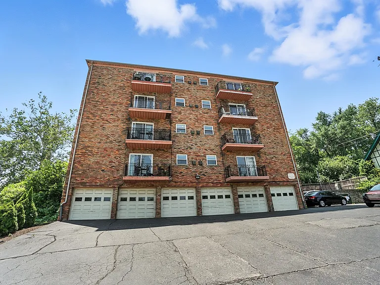 2270 Madison Rd #1B — Photo 49