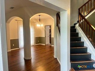 3rd image of 405 Arapaho Dr