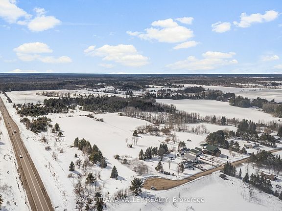 4th image of 631 Schwan Rd