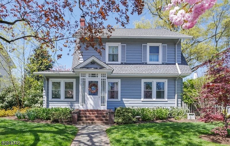 1st image of 361 Walton Ave
