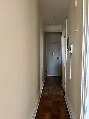 1st image of 109 Sterling St #29