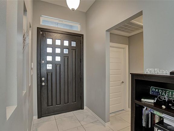 3rd image of 6838 Vera Ln