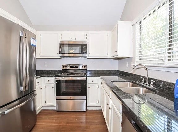 5th image of 950 Sylvan Creek Dr
