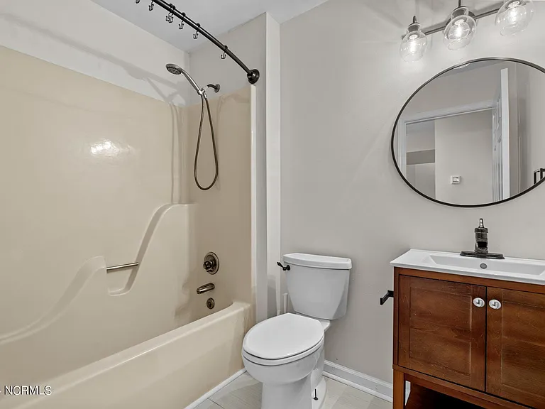 618 Chelsea Dr — Photo 19