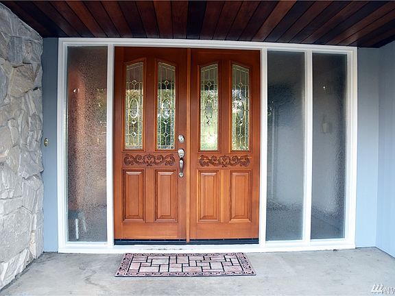 5th image of 1401 Wynooche Ave W