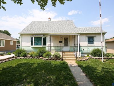 513 S Elmwood Ave, Sioux Falls, SD, 57104
