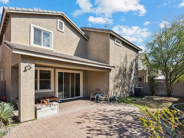 2233 E Pecan Rd — Photo 16