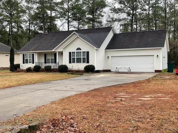 313 Log Cabin Court, Selma, NC 27576