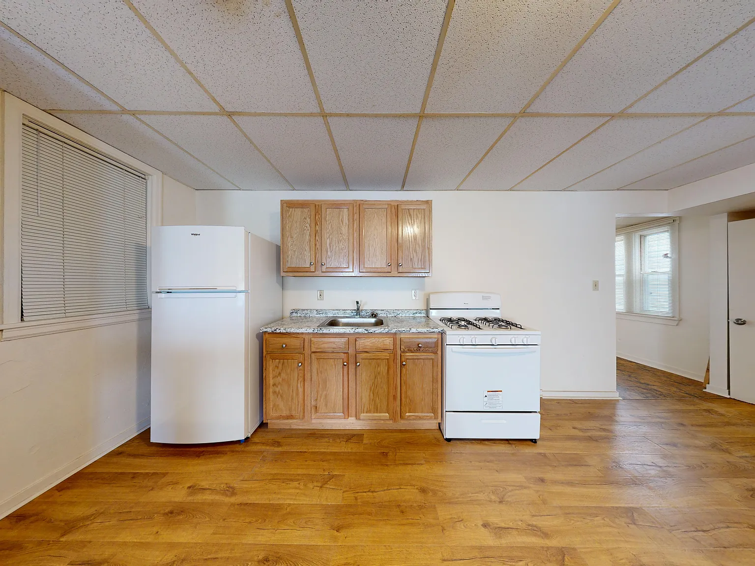 4 bed, 1612 sqft, $150 — Photo 3