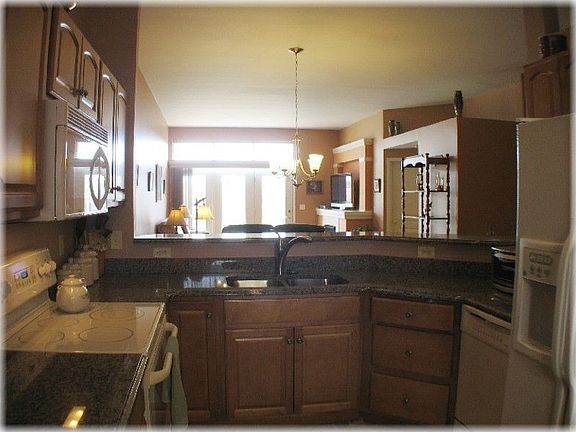 5th image of 7188 White Oak Ct