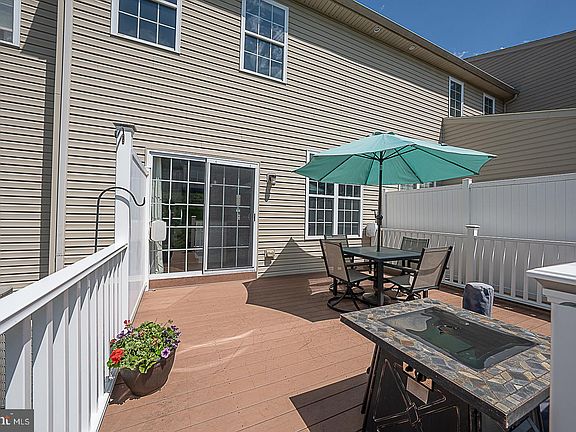 2nd image of 243 Kennedy Dr #70