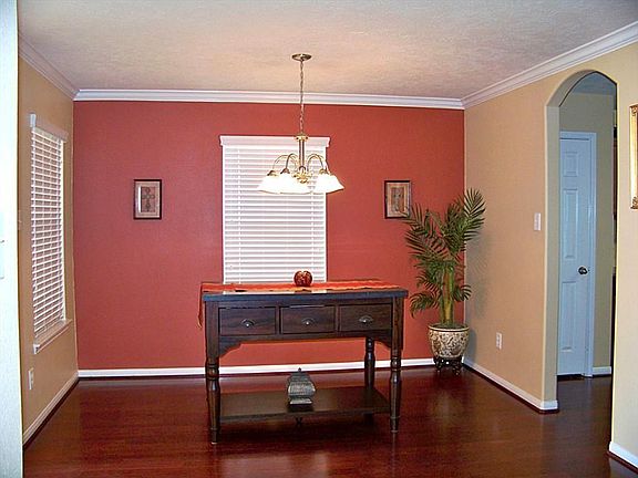 4th image of 1827 Kessler Park Ct