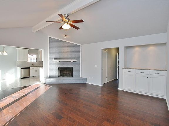 5th image of 10009 Kirk Dr