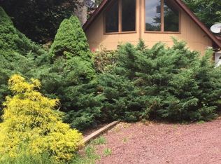 3537 Peak Dr, Tobyhanna, PA 18466