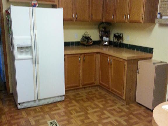 4th image of 122 Avon Ln