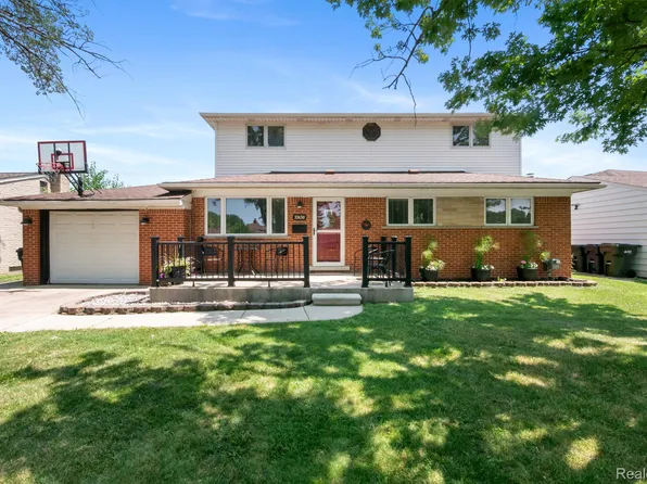 33630 Viceroy Dr, Sterling Heights, MI 48310