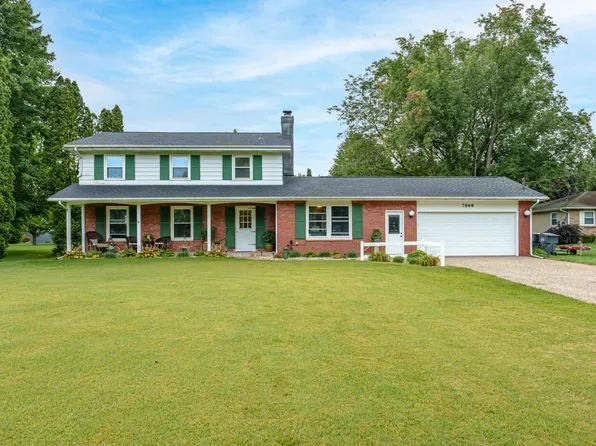 7888 N Gleneagle Dr, Kalamazoo, MI 49048