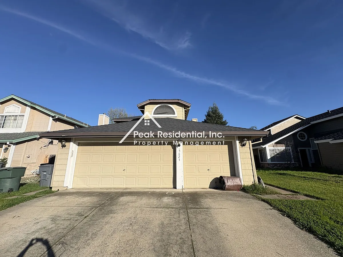 Building Photo - 5621 Summit Dr